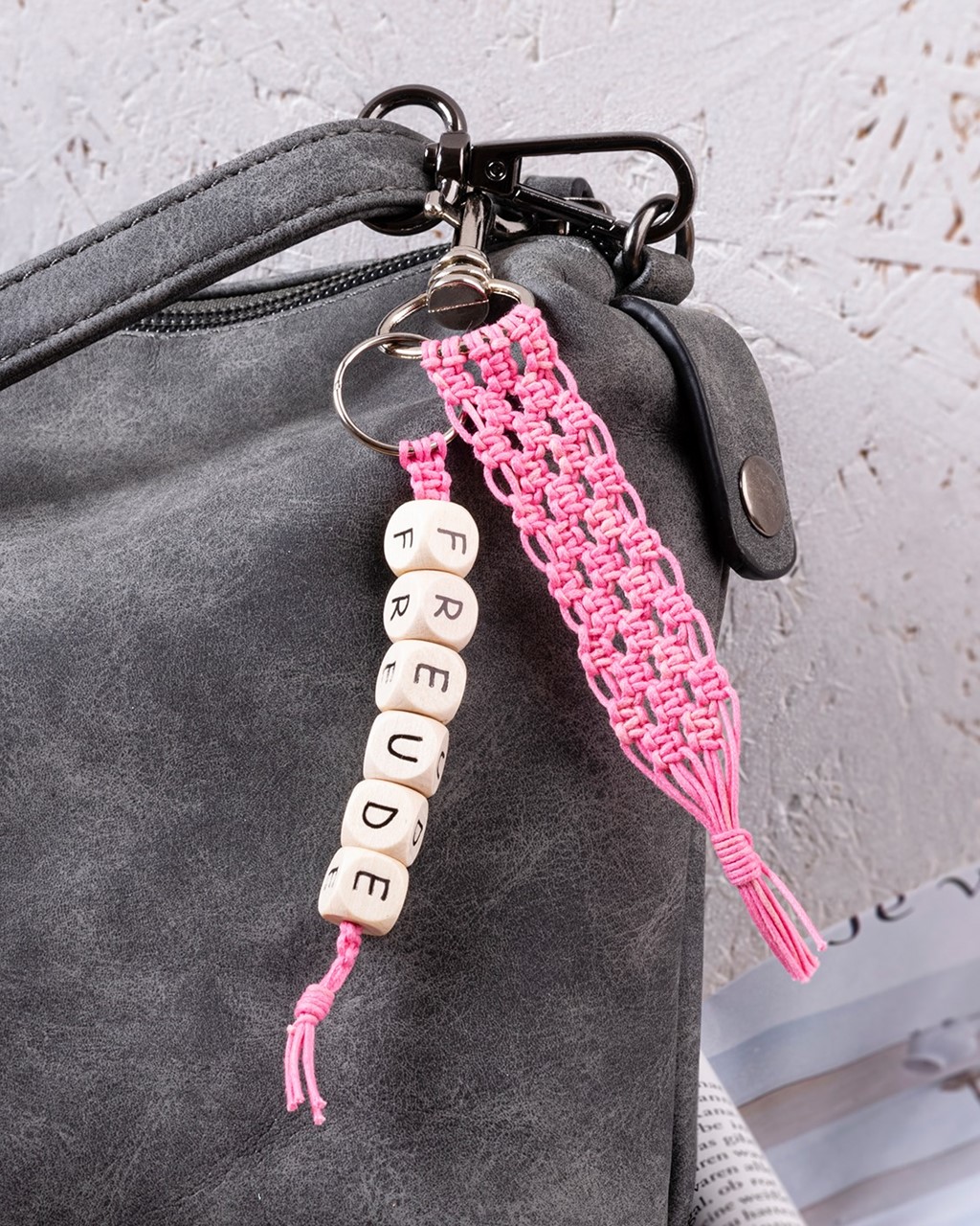 Bild von efco creative Anleitung Makramee Bag Charm