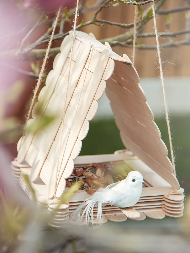 Bild von veassen creative Anleitung Vogelhaus aus Eisstielen