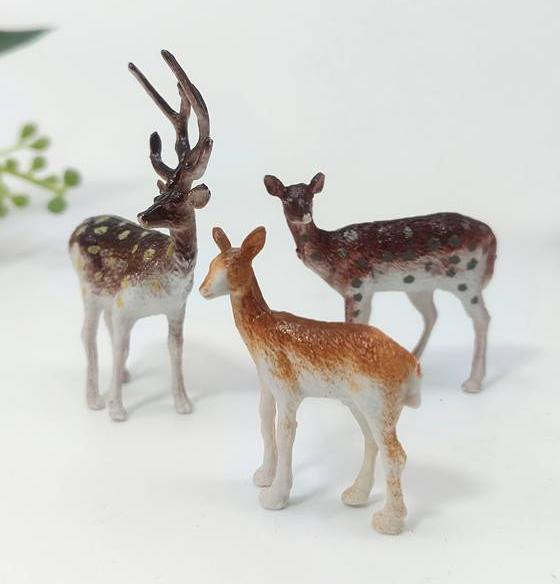 Bild von Miniatur Sikahirsche 3erPack